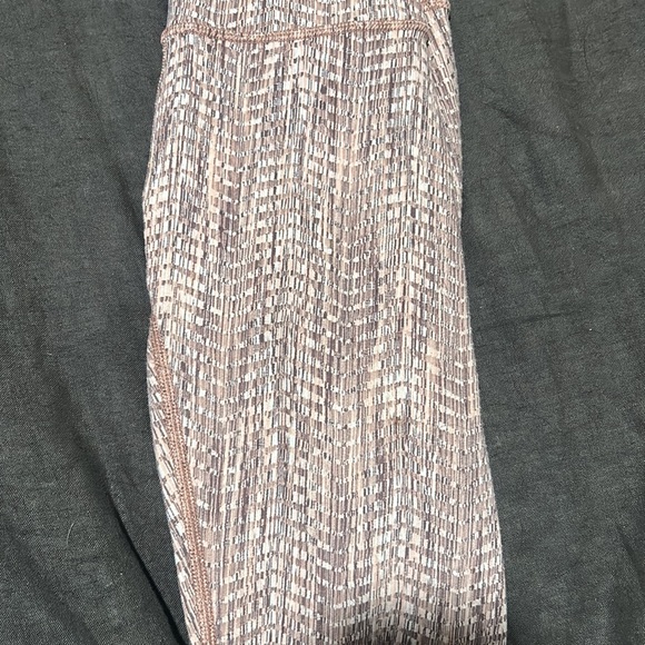 lulu size 2 leggings - Picture 2 of 4